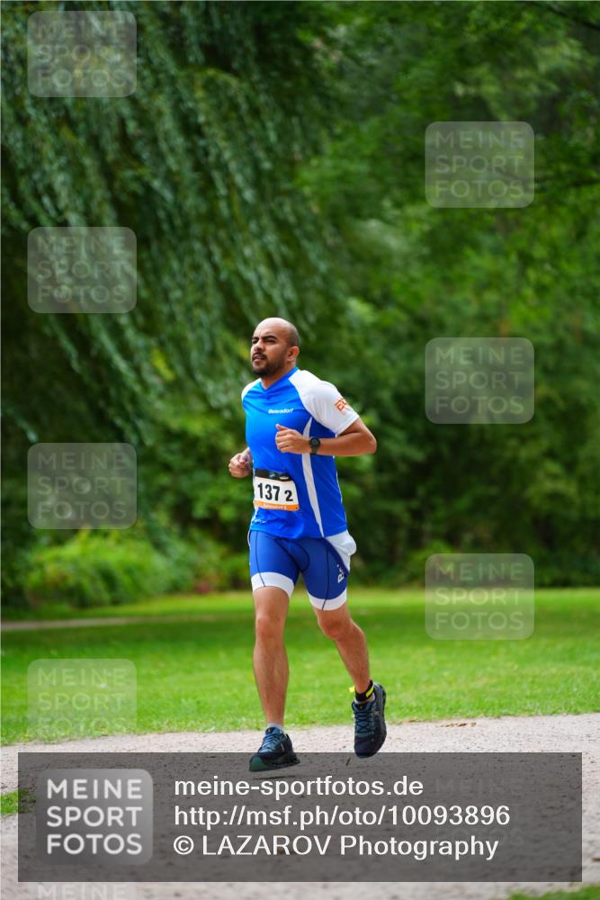 30.08.2026 - Elbe Triathlon Hamburg LAZAROV Photography http://msf.ph/oto/10093896 30.08.2026 15:24:18 Laufen 137, 2 meine-sportfotos.de