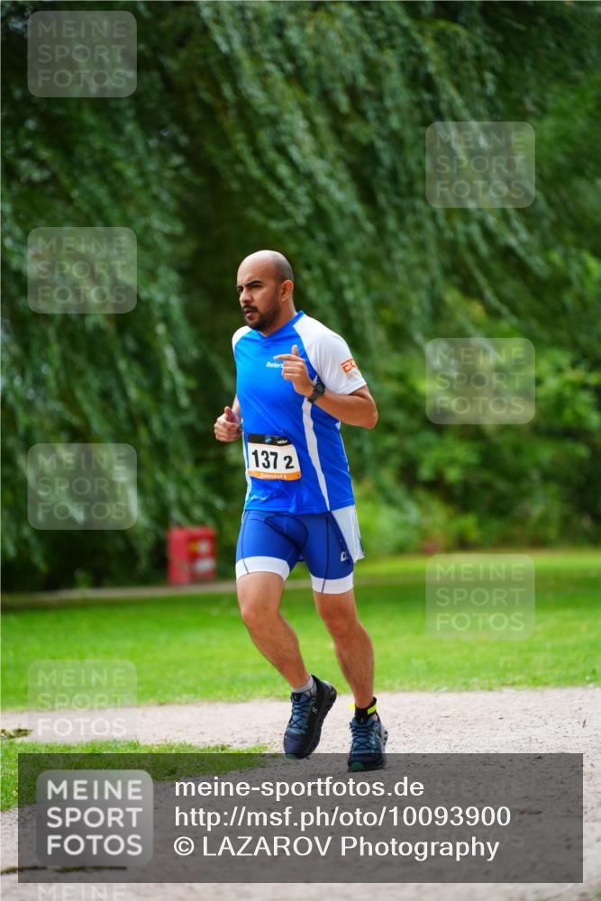 30.08.2026 - Elbe Triathlon Hamburg LAZAROV Photography http://msf.ph/oto/10093900 30.08.2026 15:24:19 Laufen 137, 2 meine-sportfotos.de