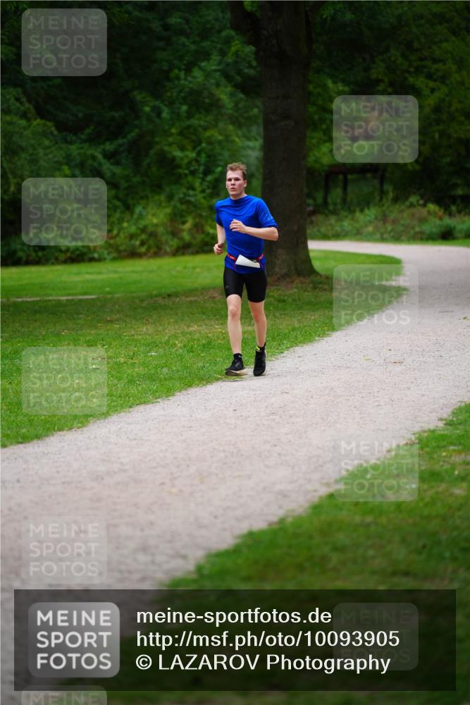 30.08.2026 - Elbe Triathlon Hamburg LAZAROV Photography http://msf.ph/oto/10093905 30.08.2026 15:25:55 Laufen  meine-sportfotos.de