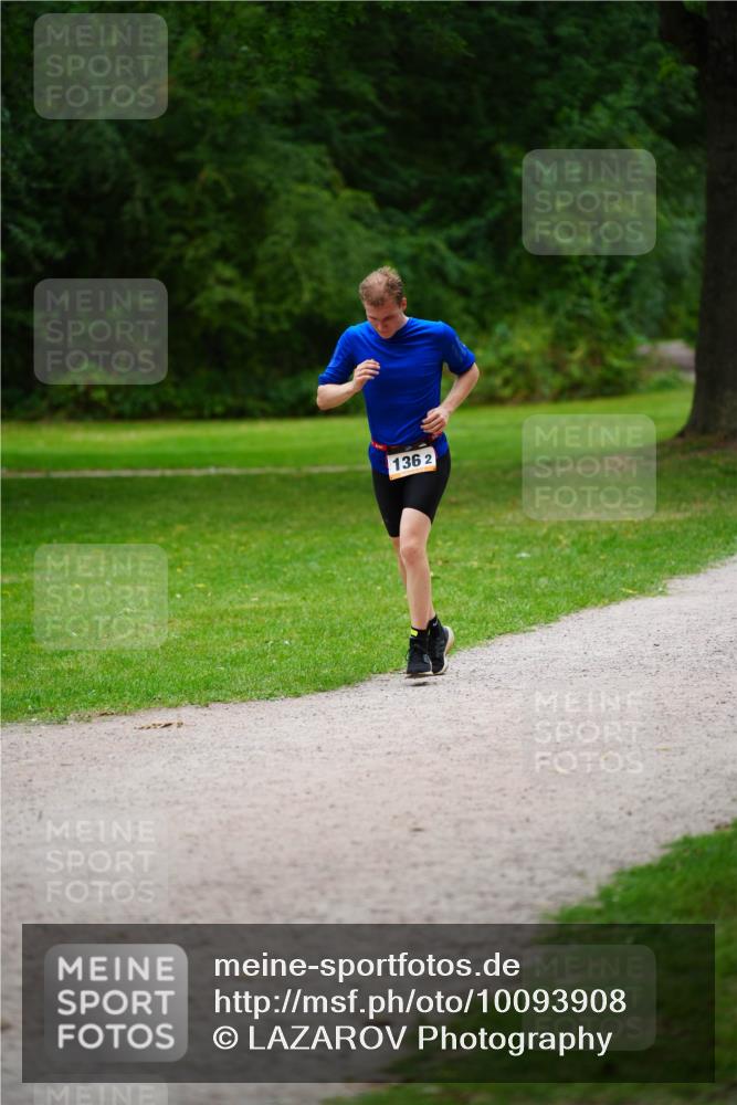30.08.2026 - Elbe Triathlon Hamburg LAZAROV Photography http://msf.ph/oto/10093908 30.08.2026 15:25:57 Laufen 136, 2 meine-sportfotos.de