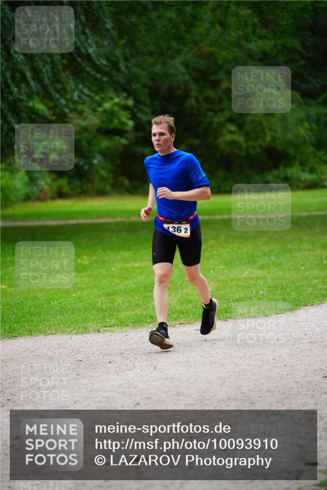 30.08.2026 - Elbe Triathlon Hamburg LAZAROV Photography http://msf.ph/oto/10093910 30.08.2026 15:25:58 Laufen 136, 2 meine-sportfotos.de