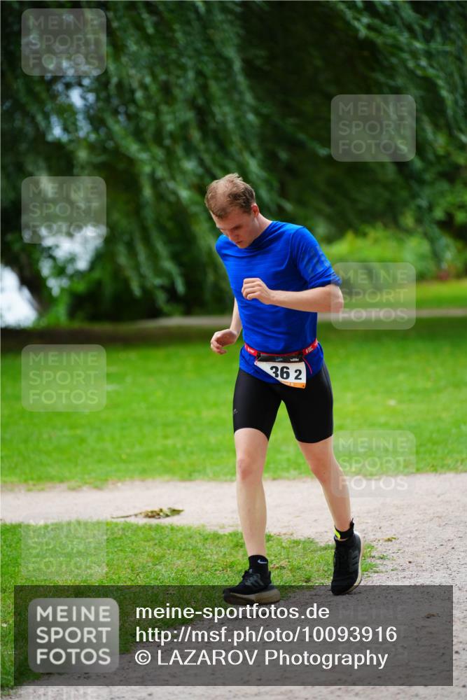 30.08.2026 - Elbe Triathlon Hamburg LAZAROV Photography http://msf.ph/oto/10093916 30.08.2026 15:26:00 Laufen 36, 2 meine-sportfotos.de