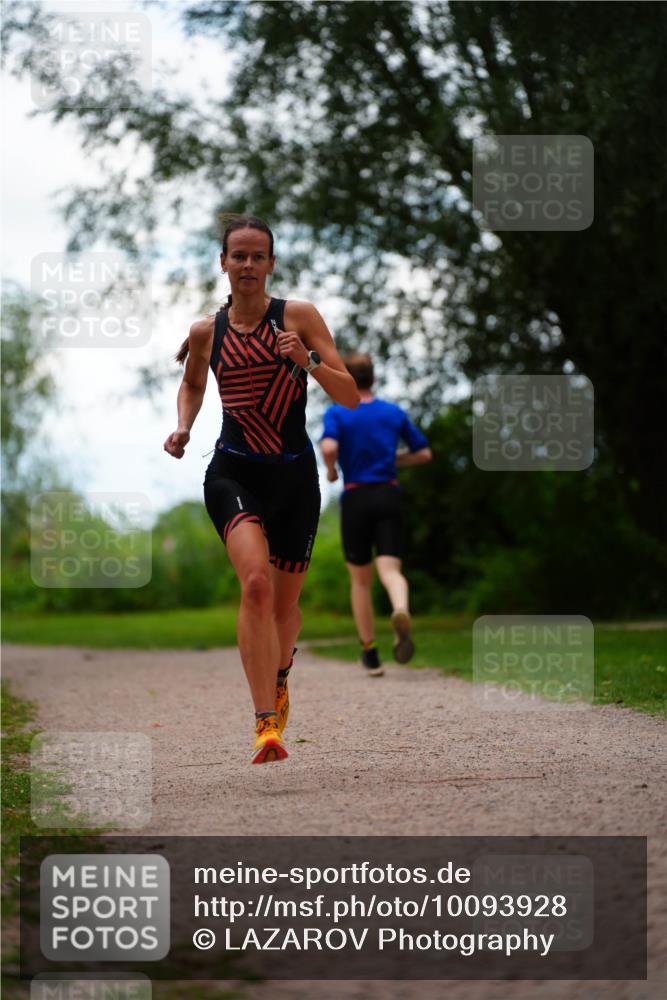 30.08.2026 - Elbe Triathlon Hamburg LAZAROV Photography http://msf.ph/oto/10093928 30.08.2026 15:26:10 Laufen  meine-sportfotos.de