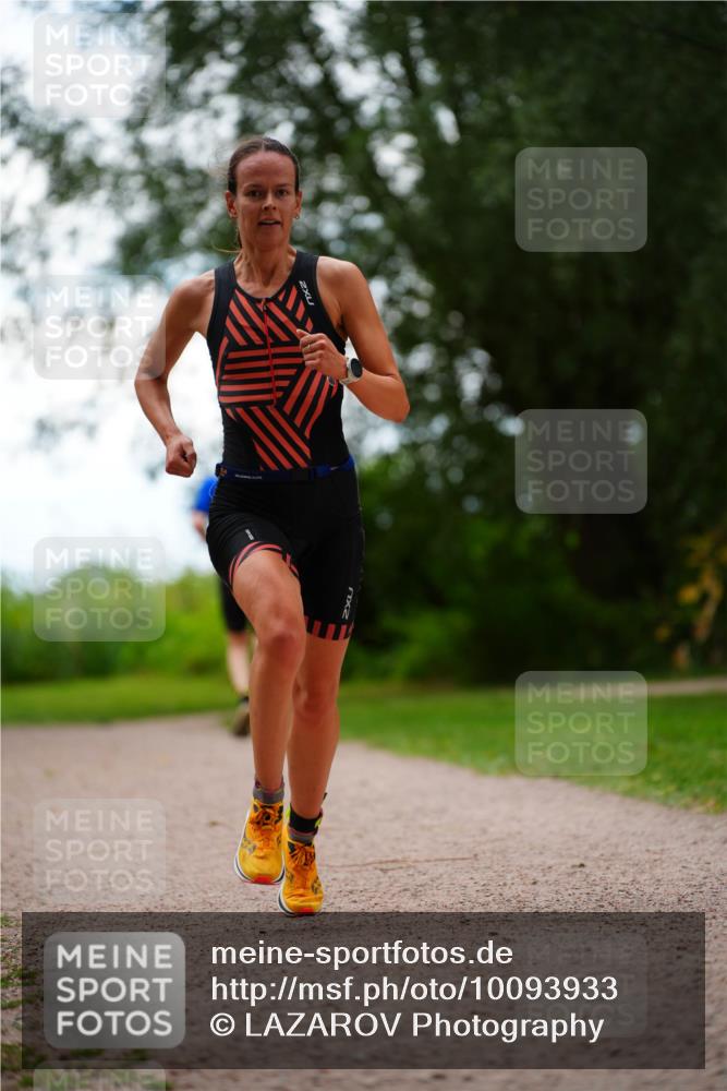 30.08.2026 - Elbe Triathlon Hamburg LAZAROV Photography http://msf.ph/oto/10093933 30.08.2026 15:26:11 Laufen 2 meine-sportfotos.de