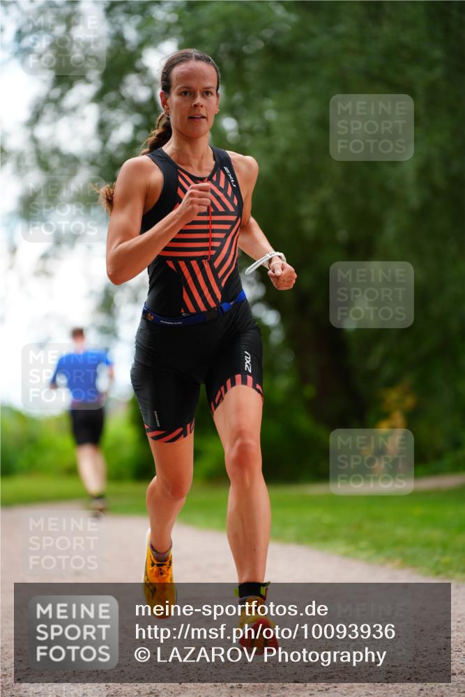 30.08.2026 - Elbe Triathlon Hamburg LAZAROV Photography http://msf.ph/oto/10093936 30.08.2026 15:26:11 Laufen  meine-sportfotos.de