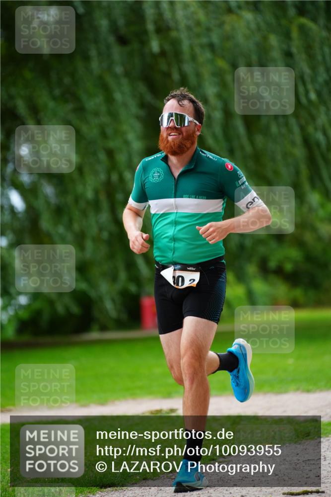 30.08.2026 - Elbe Triathlon Hamburg LAZAROV Photography http://msf.ph/oto/10093955 30.08.2026 15:27:20 Laufen 30 meine-sportfotos.de