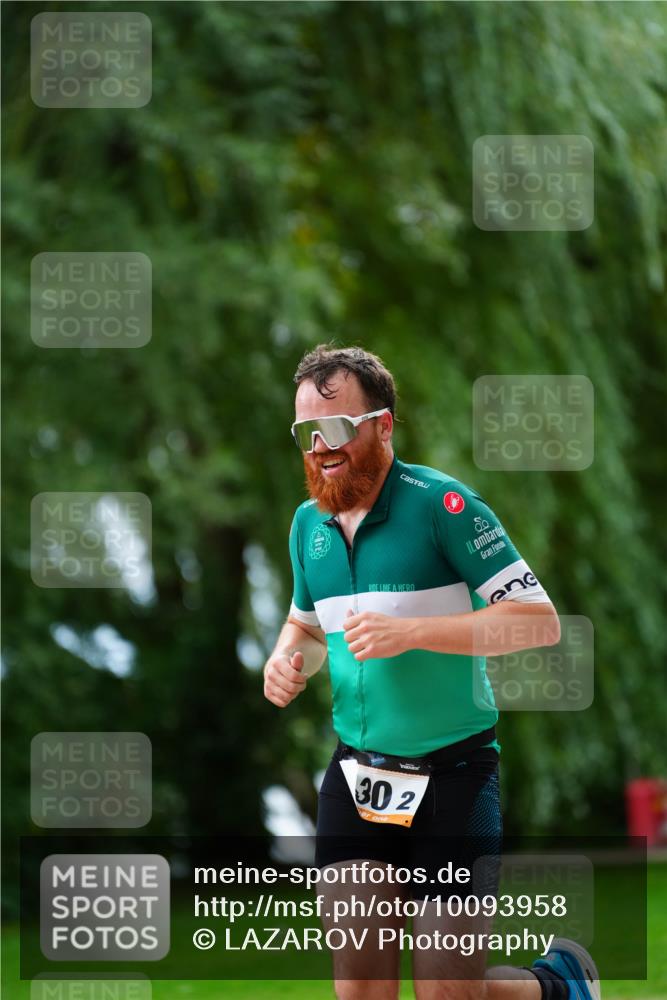 30.08.2026 - Elbe Triathlon Hamburg LAZAROV Photography http://msf.ph/oto/10093958 30.08.2026 15:27:20 Laufen 30, 2, 80 meine-sportfotos.de