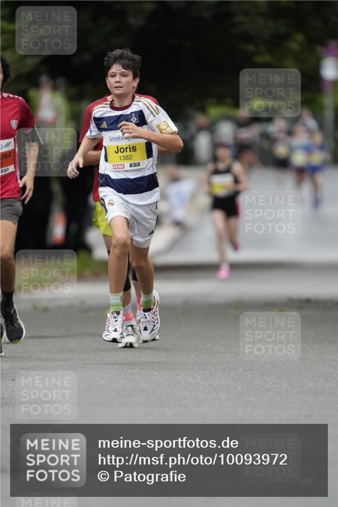 30.08.2026 - Blankeneser Heldenlauf Patografie http://msf.ph/oto/10093972 30.08.2026 09:34:14 Ziel 1226, 1382, 1800, 3636 meine-sportfotos.de