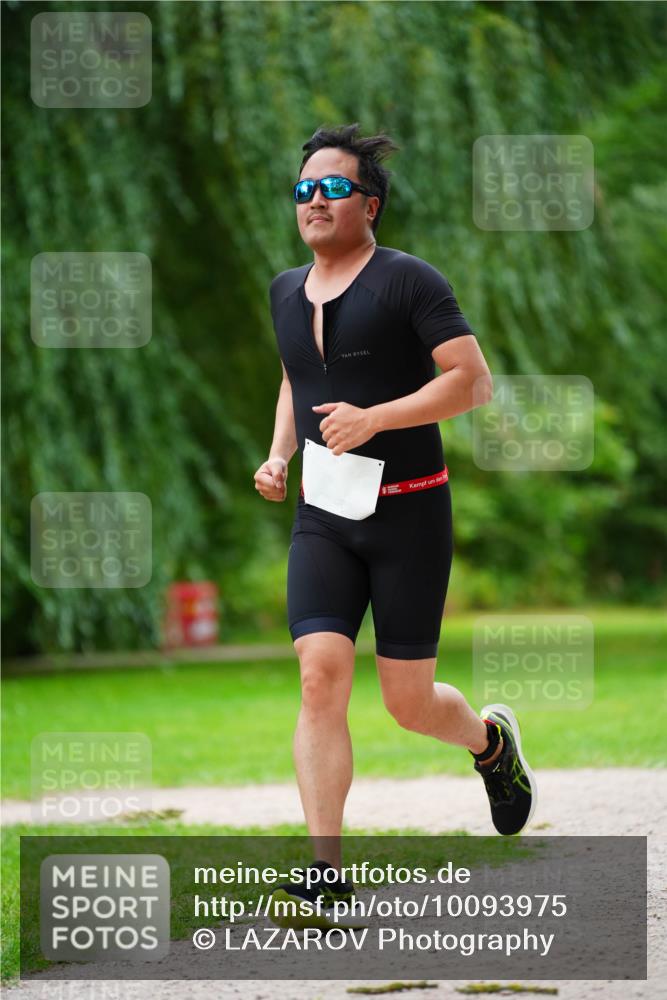 30.08.2026 - Elbe Triathlon Hamburg LAZAROV Photography http://msf.ph/oto/10093975 30.08.2026 15:28:44 Laufen  meine-sportfotos.de