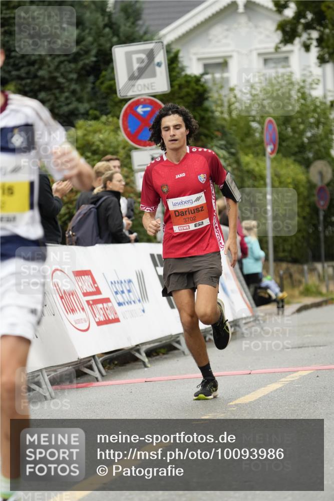 30.08.2026 - Blankeneser Heldenlauf Patografie http://msf.ph/oto/10093986 30.08.2026 09:34:21 Ziel 1382, 1800, 3636, 3702, 3722 meine-sportfotos.de