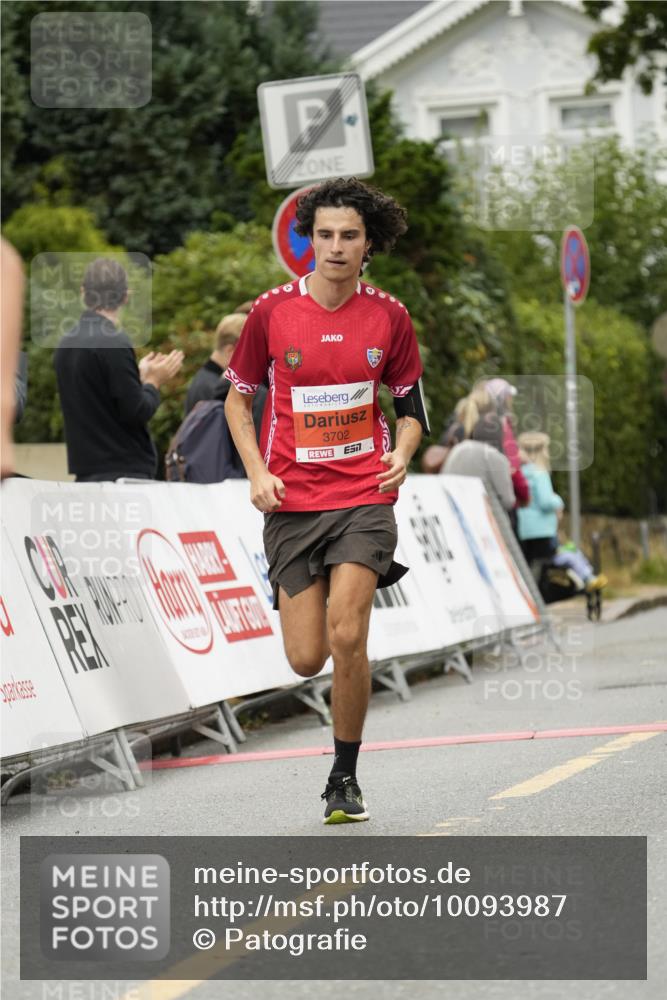 30.08.2026 - Blankeneser Heldenlauf Patografie http://msf.ph/oto/10093987 30.08.2026 09:34:21 Ziel 1382, 1800, 3636, 3702, 3722 meine-sportfotos.de