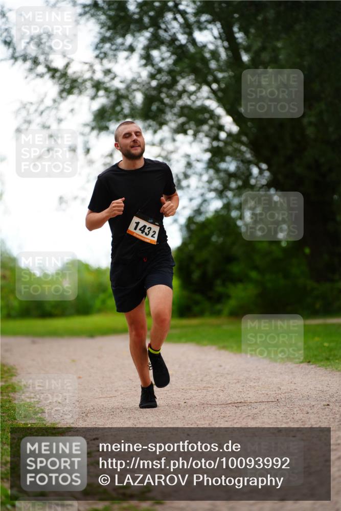 30.08.2026 - Elbe Triathlon Hamburg LAZAROV Photography http://msf.ph/oto/10093992 30.08.2026 15:29:47 Laufen 1432 meine-sportfotos.de