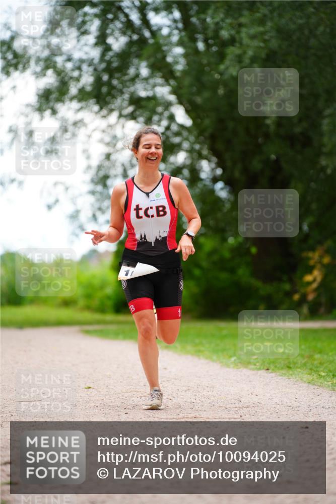 30.08.2026 - Elbe Triathlon Hamburg LAZAROV Photography http://msf.ph/oto/10094025 30.08.2026 15:31:51 Laufen 11 meine-sportfotos.de