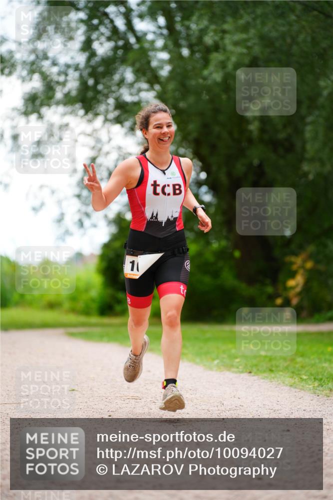 30.08.2026 - Elbe Triathlon Hamburg LAZAROV Photography http://msf.ph/oto/10094027 30.08.2026 15:31:51 Laufen 11 meine-sportfotos.de