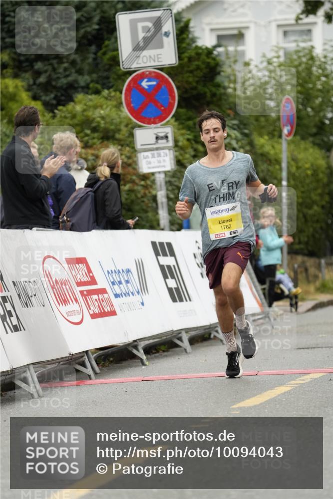 30.08.2026 - Blankeneser Heldenlauf Patografie http://msf.ph/oto/10094043 30.08.2026 09:34:50 Ziel 1535, 1542, 1762, 3646 meine-sportfotos.de