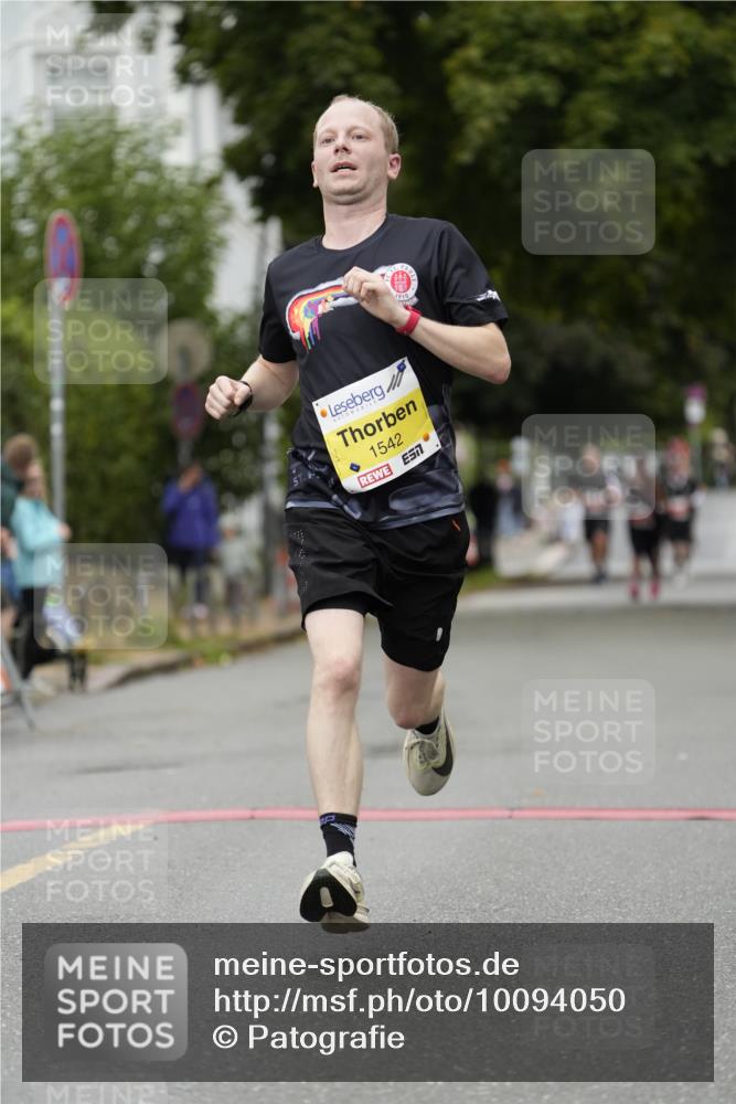 30.08.2026 - Blankeneser Heldenlauf Patografie http://msf.ph/oto/10094050 30.08.2026 09:34:51 Ziel 1535, 1542, 1762, 3646 meine-sportfotos.de
