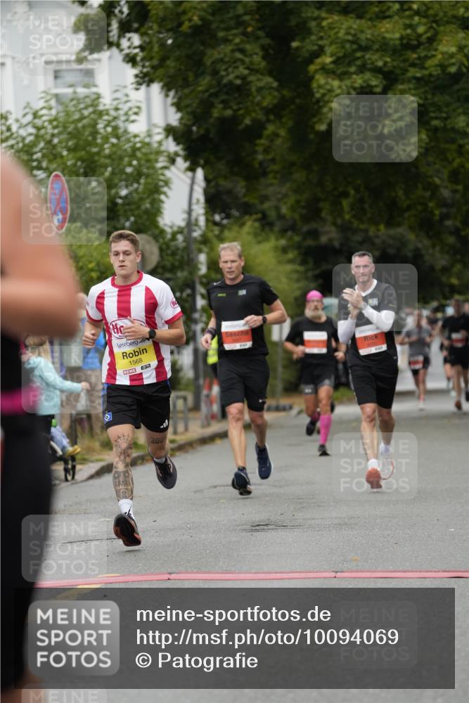 30.08.2026 - Blankeneser Heldenlauf Patografie http://msf.ph/oto/10094069 30.08.2026 09:35:10 Ziel 1568, 3655, 3686, 3687 meine-sportfotos.de