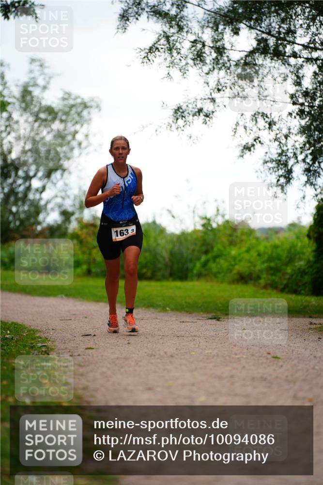 30.08.2026 - Elbe Triathlon Hamburg LAZAROV Photography http://msf.ph/oto/10094086 30.08.2026 15:37:21 Laufen 1633 meine-sportfotos.de