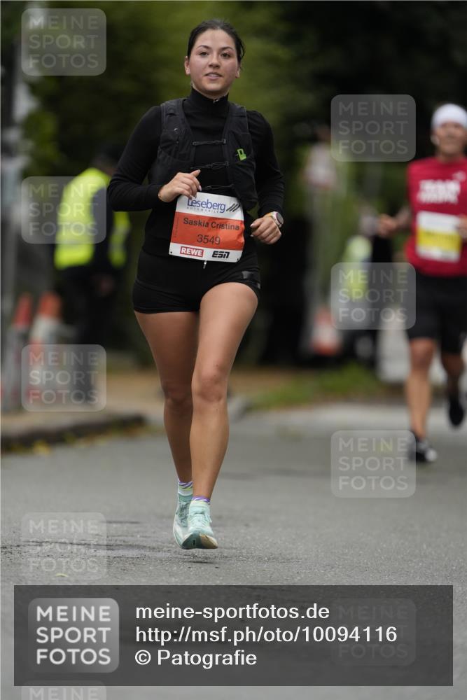 30.08.2026 - Blankeneser Heldenlauf Patografie http://msf.ph/oto/10094116 30.08.2026 09:35:29 Ziel 3549, 3578, 3579 meine-sportfotos.de