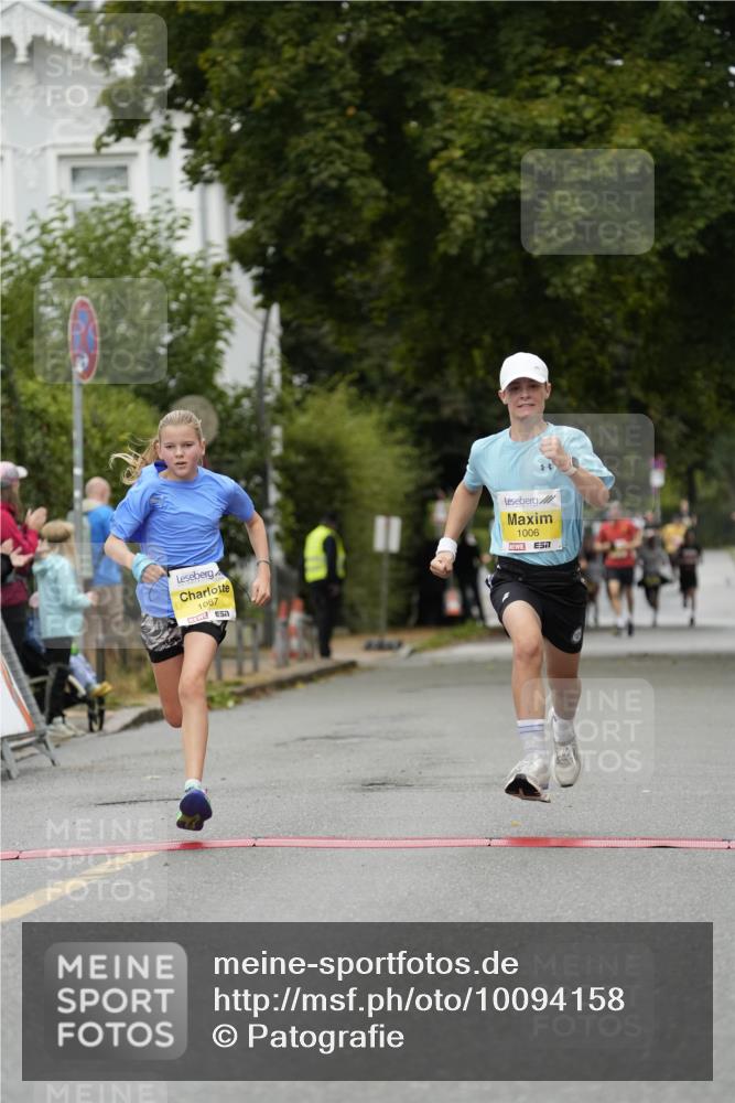 30.08.2026 - Blankeneser Heldenlauf Patografie http://msf.ph/oto/10094158 30.08.2026 09:35:52 Ziel 1006, 1087, 1294, 1474, 1585, 3566, 3720 meine-sportfotos.de