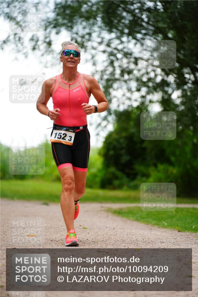 30.08.2026 - Elbe Triathlon Hamburg LAZAROV Photography http://msf.ph/oto/10094209 30.08.2026 15:39:53 Laufen 152, 3, 2, 1, 1 meine-sportfotos.de