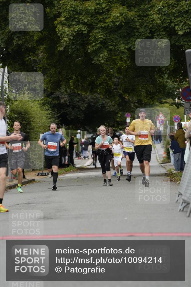 30.08.2026 - Blankeneser Heldenlauf Patografie http://msf.ph/oto/10094214 30.08.2026 09:36:23 Ziel 1492, 1527, 1760, 3652 meine-sportfotos.de