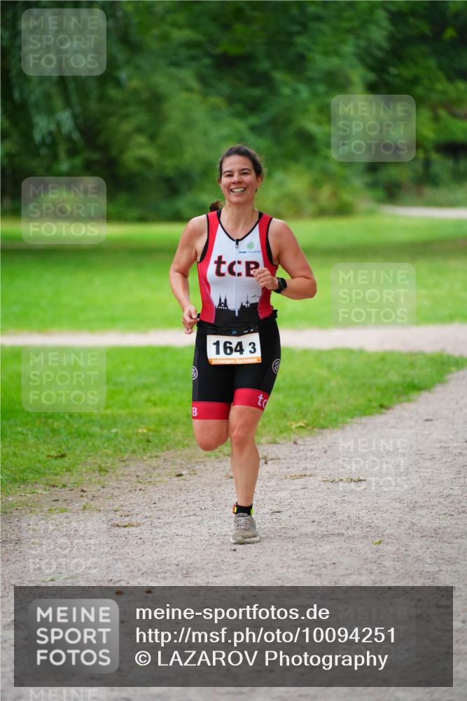 30.08.2026 - Elbe Triathlon Hamburg LAZAROV Photography http://msf.ph/oto/10094251 30.08.2026 15:40:21 Laufen 164, 3 meine-sportfotos.de