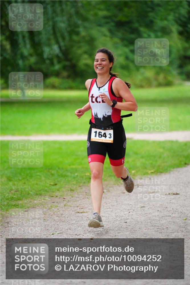 30.08.2026 - Elbe Triathlon Hamburg LAZAROV Photography http://msf.ph/oto/10094252 30.08.2026 15:40:21 Laufen 80, 164, 3 meine-sportfotos.de
