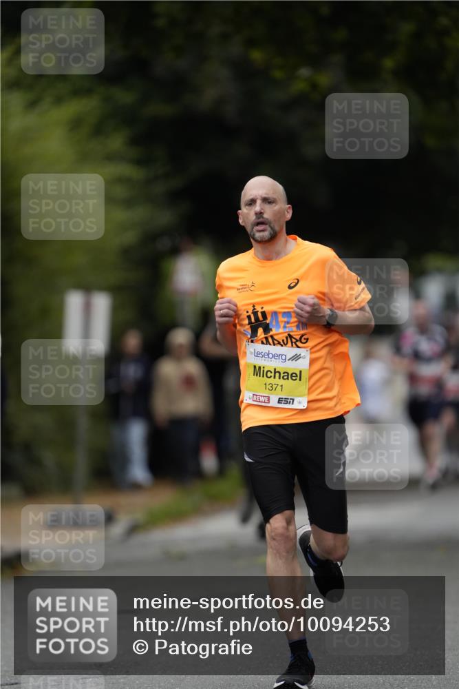 30.08.2026 - Blankeneser Heldenlauf Patografie http://msf.ph/oto/10094253 30.08.2026 09:36:44 Ziel 1371, 1413, 1795 meine-sportfotos.de