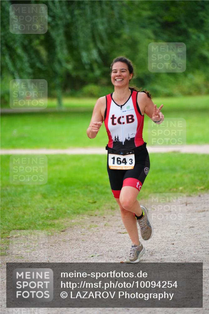 30.08.2026 - Elbe Triathlon Hamburg LAZAROV Photography http://msf.ph/oto/10094254 30.08.2026 15:40:22 Laufen 164, 3 meine-sportfotos.de