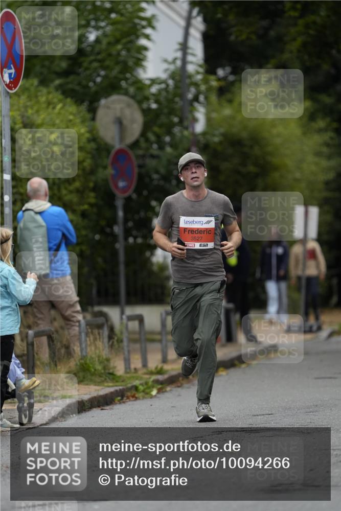30.08.2026 - Blankeneser Heldenlauf Patografie http://msf.ph/oto/10094266 30.08.2026 09:36:54 Ziel 1371, 1413, 1795, 3527 meine-sportfotos.de