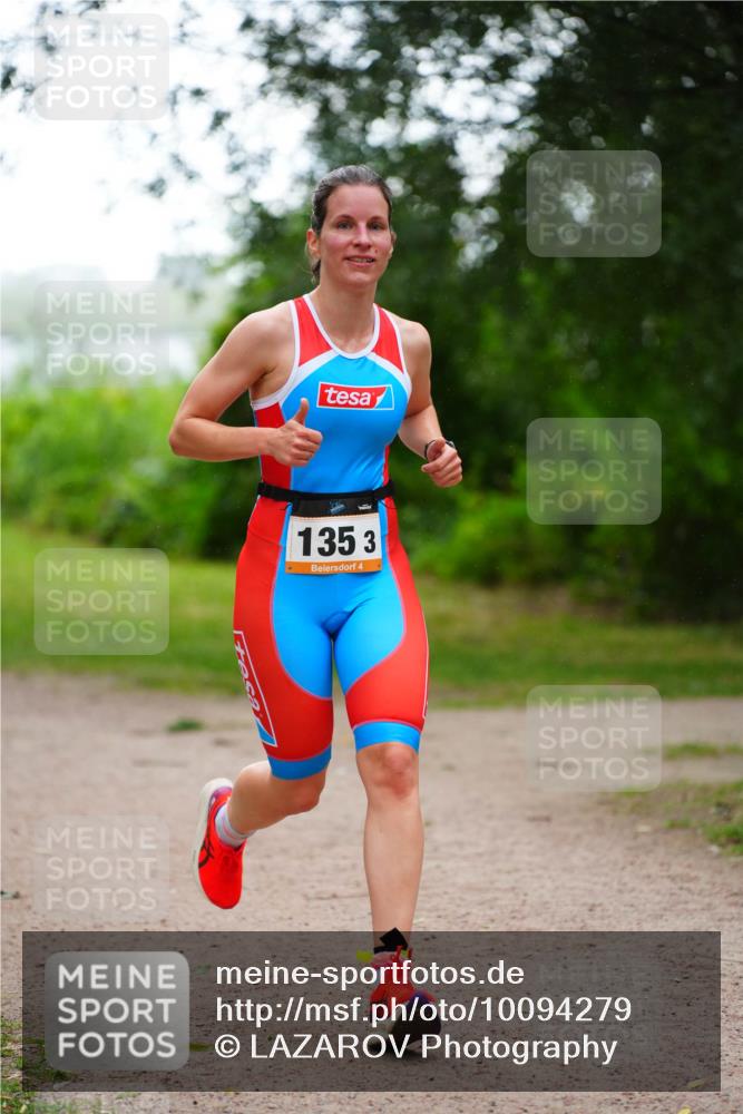 30.08.2026 - Elbe Triathlon Hamburg LAZAROV Photography http://msf.ph/oto/10094279 30.08.2026 15:41:50 Laufen 135, 3, 4 meine-sportfotos.de