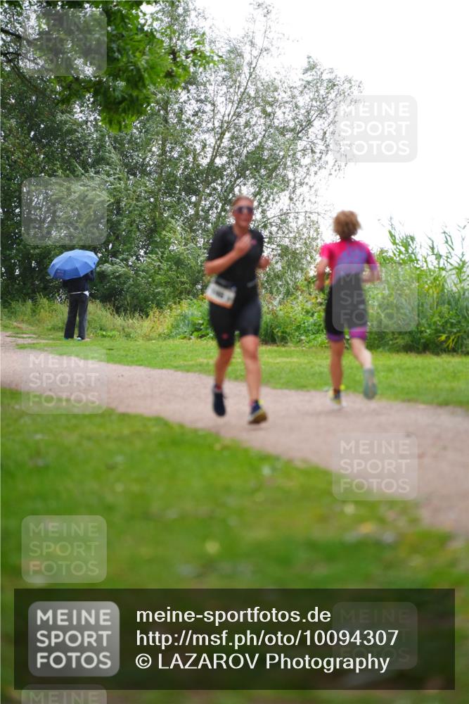 30.08.2026 - Elbe Triathlon Hamburg LAZAROV Photography http://msf.ph/oto/10094307 30.08.2026 15:42:25 Laufen  meine-sportfotos.de