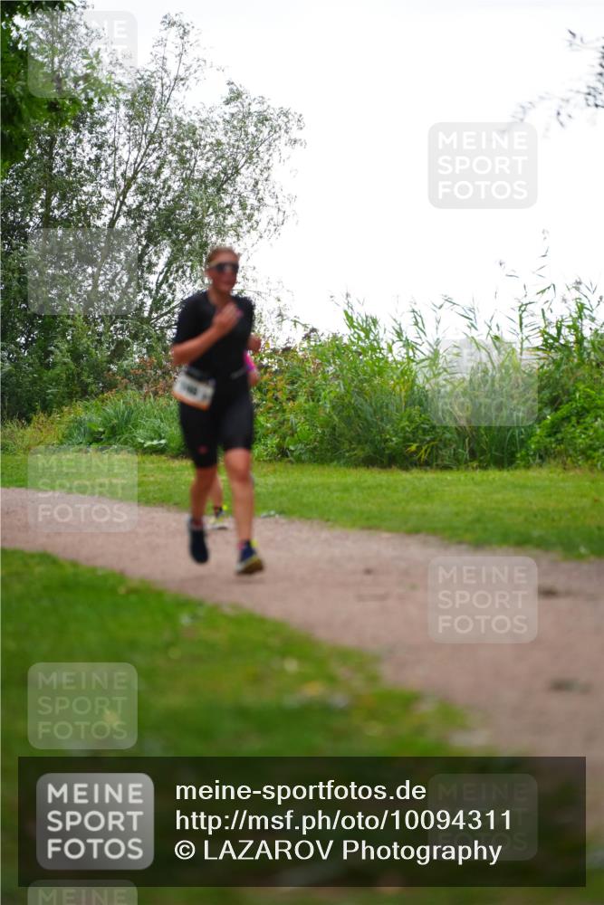30.08.2026 - Elbe Triathlon Hamburg LAZAROV Photography http://msf.ph/oto/10094311 30.08.2026 15:42:25 Laufen  meine-sportfotos.de