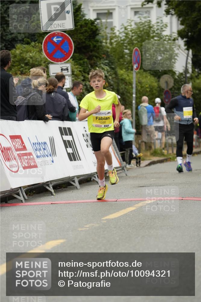 30.08.2026 - Blankeneser Heldenlauf Patografie http://msf.ph/oto/10094321 30.08.2026 09:37:14 Ziel 1279, 1330, 1393, 1696, 3506, 3629 meine-sportfotos.de