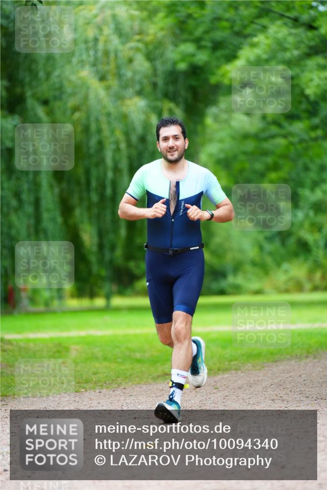 30.08.2026 - Elbe Triathlon Hamburg LAZAROV Photography http://msf.ph/oto/10094340 30.08.2026 17:08:42 Laufen  meine-sportfotos.de