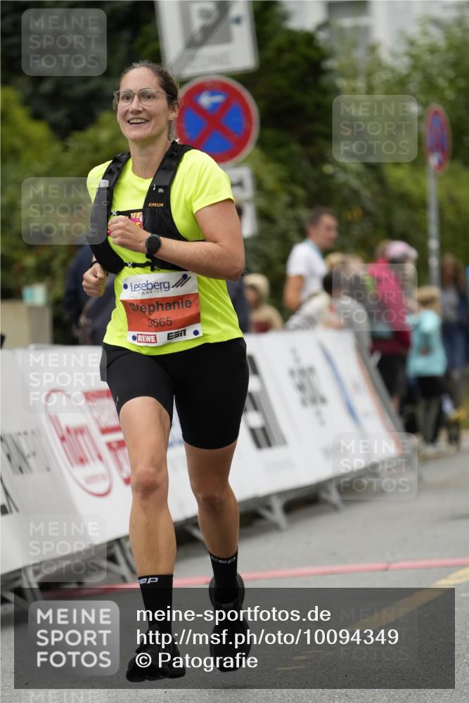 30.08.2026 - Blankeneser Heldenlauf Patografie http://msf.ph/oto/10094349 30.08.2026 09:37:33 Ziel 1057, 1118, 3665 meine-sportfotos.de