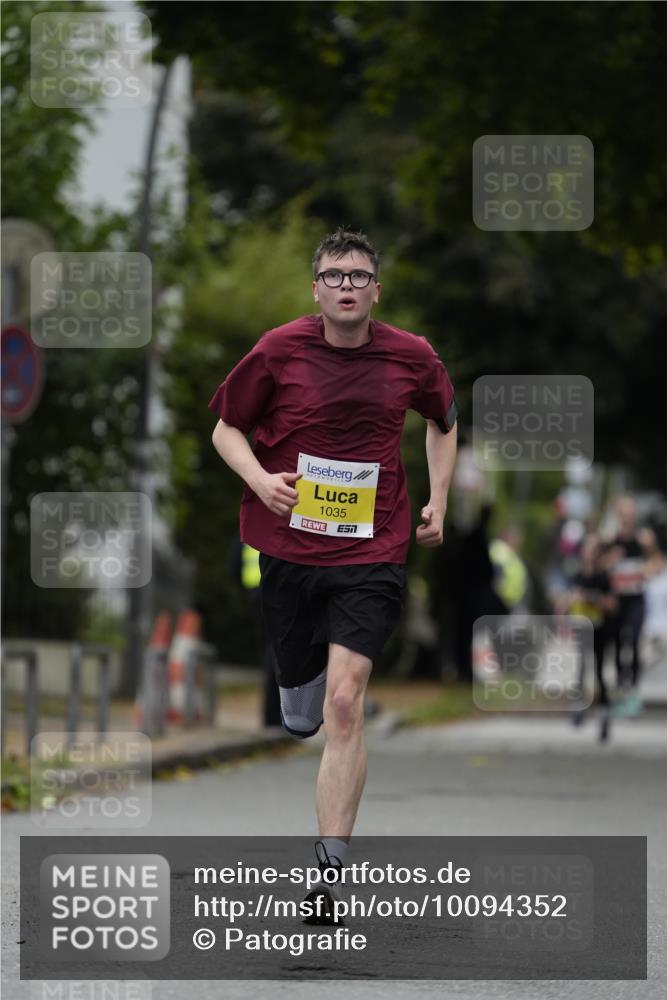 30.08.2026 - Blankeneser Heldenlauf Patografie http://msf.ph/oto/10094352 30.08.2026 09:37:41 Ziel 1035 meine-sportfotos.de