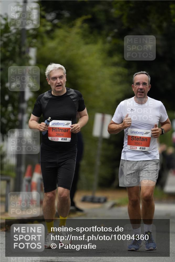 30.08.2026 - Blankeneser Heldenlauf Patografie http://msf.ph/oto/10094360 30.08.2026 09:38:03 Ziel 3537, 3538 meine-sportfotos.de