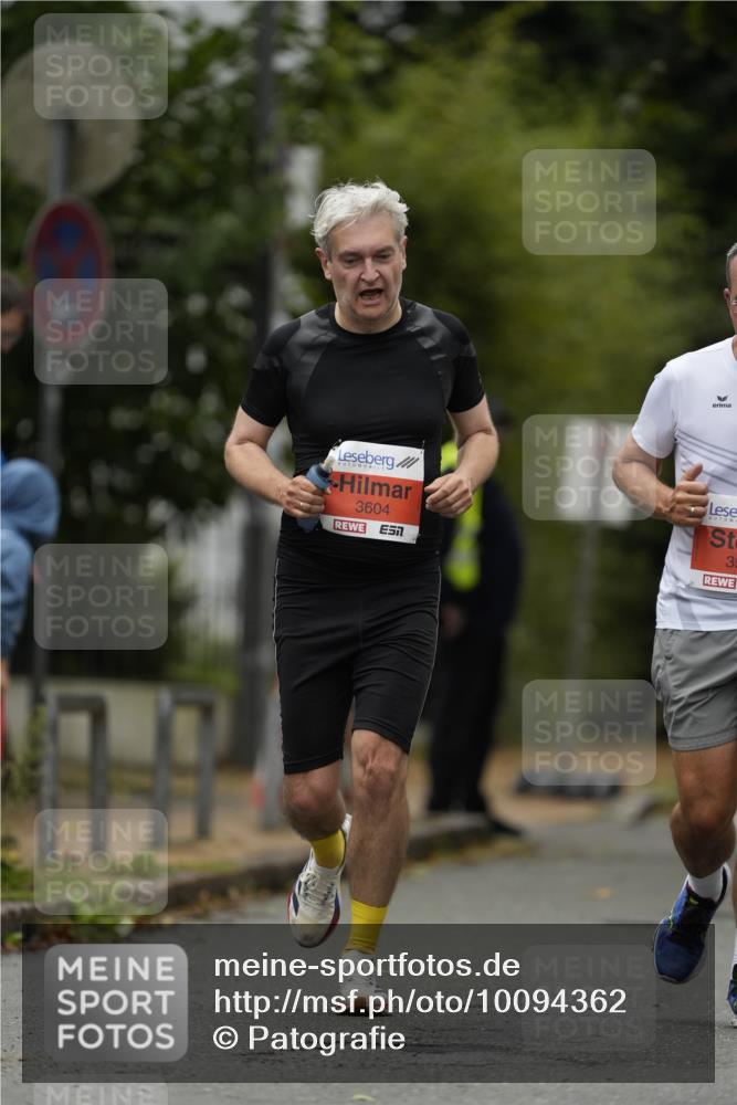 30.08.2026 - Blankeneser Heldenlauf Patografie http://msf.ph/oto/10094362 30.08.2026 09:38:04 Ziel 3537, 3538, 3604 meine-sportfotos.de