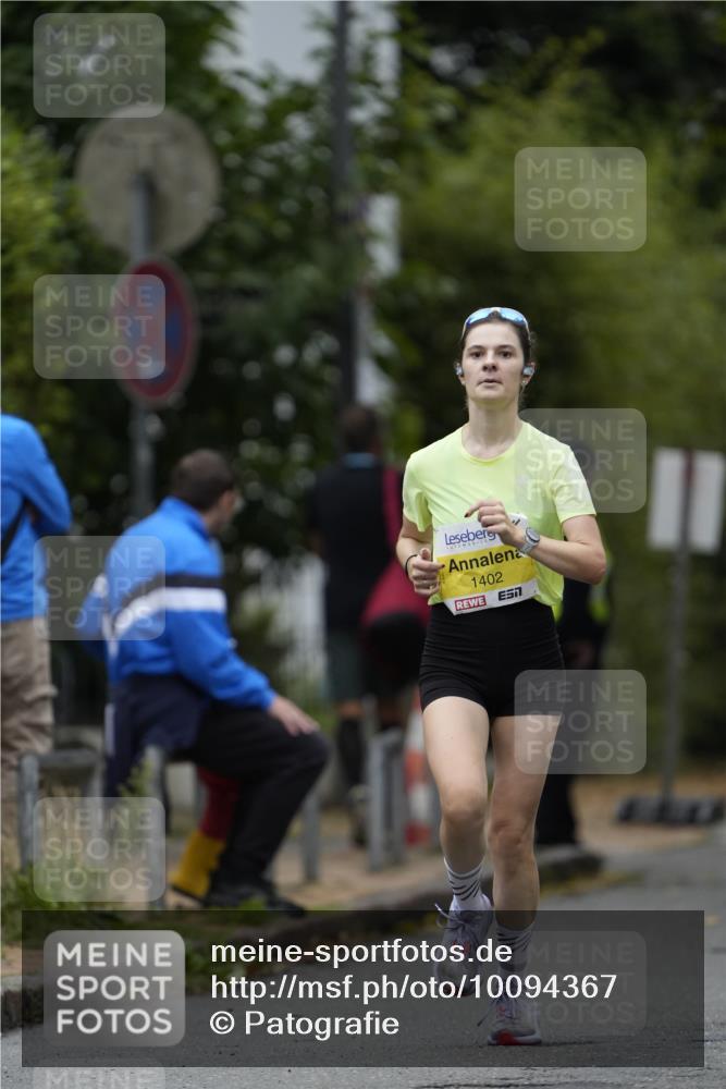 30.08.2026 - Blankeneser Heldenlauf Patografie http://msf.ph/oto/10094367 30.08.2026 09:38:13 Ziel 1402, 3561, 3604 meine-sportfotos.de
