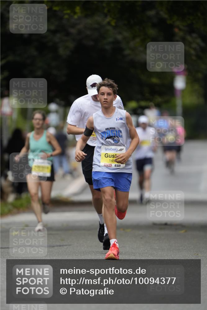 30.08.2026 - Blankeneser Heldenlauf Patografie http://msf.ph/oto/10094377 30.08.2026 09:38:24 Ziel 1402, 3697 meine-sportfotos.de