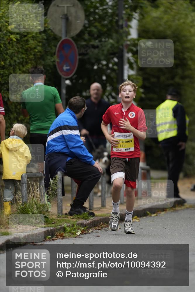 30.08.2026 - Blankeneser Heldenlauf Patografie http://msf.ph/oto/10094392 30.08.2026 09:38:45 Ziel 1237, 1534, 1536 meine-sportfotos.de