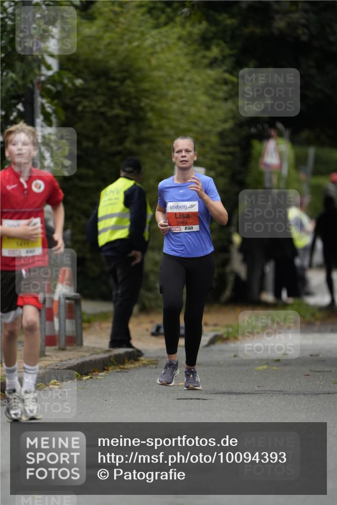 30.08.2026 - Blankeneser Heldenlauf Patografie http://msf.ph/oto/10094393 30.08.2026 09:38:46 Ziel 1237, 1534, 1536 meine-sportfotos.de
