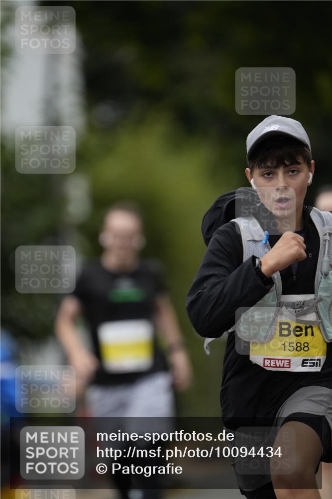 30.08.2026 - Blankeneser Heldenlauf Patografie http://msf.ph/oto/10094434 30.08.2026 09:39:54 Ziel 1044, 1097, 1588, 1589, 1672 meine-sportfotos.de