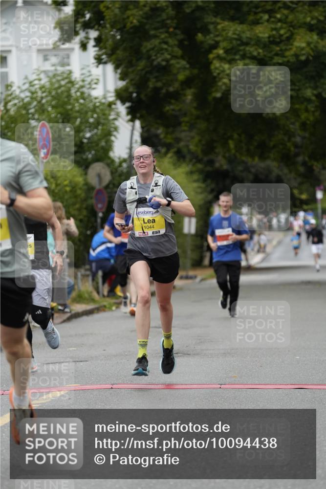 30.08.2026 - Blankeneser Heldenlauf Patografie http://msf.ph/oto/10094438 30.08.2026 09:39:58 Ziel 1044, 1457, 1588, 1589, 1672 meine-sportfotos.de