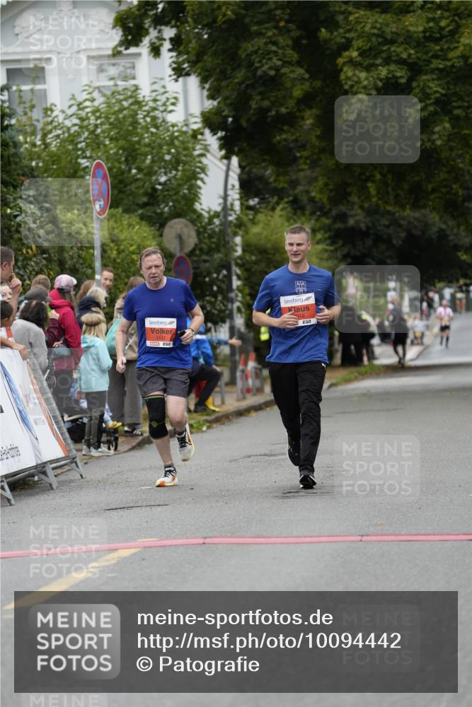30.08.2026 - Blankeneser Heldenlauf Patografie http://msf.ph/oto/10094442 30.08.2026 09:40:02 Ziel 1044, 1457, 1588, 1589, 3512, 3531 meine-sportfotos.de