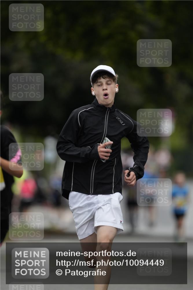 30.08.2026 - Blankeneser Heldenlauf Patografie http://msf.ph/oto/10094449 30.08.2026 09:40:12 Ziel 1064, 1512 meine-sportfotos.de