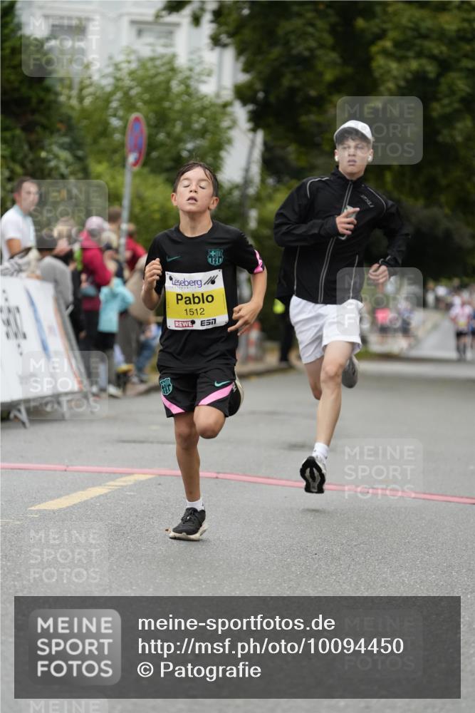 30.08.2026 - Blankeneser Heldenlauf Patografie http://msf.ph/oto/10094450 30.08.2026 09:40:14 Ziel 1064, 1512 meine-sportfotos.de