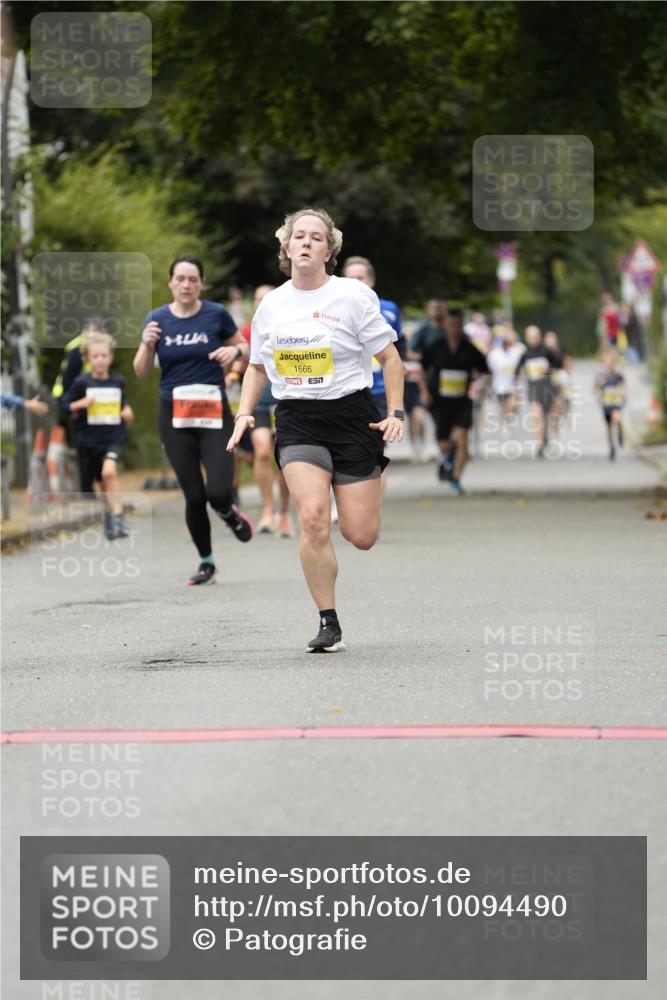 30.08.2026 - Blankeneser Heldenlauf Patografie http://msf.ph/oto/10094490 30.08.2026 09:41:13 Ziel 1629, 1666, 1702, 1784, 3552, 3615, 3677, 3715, 3725 meine-sportfotos.de